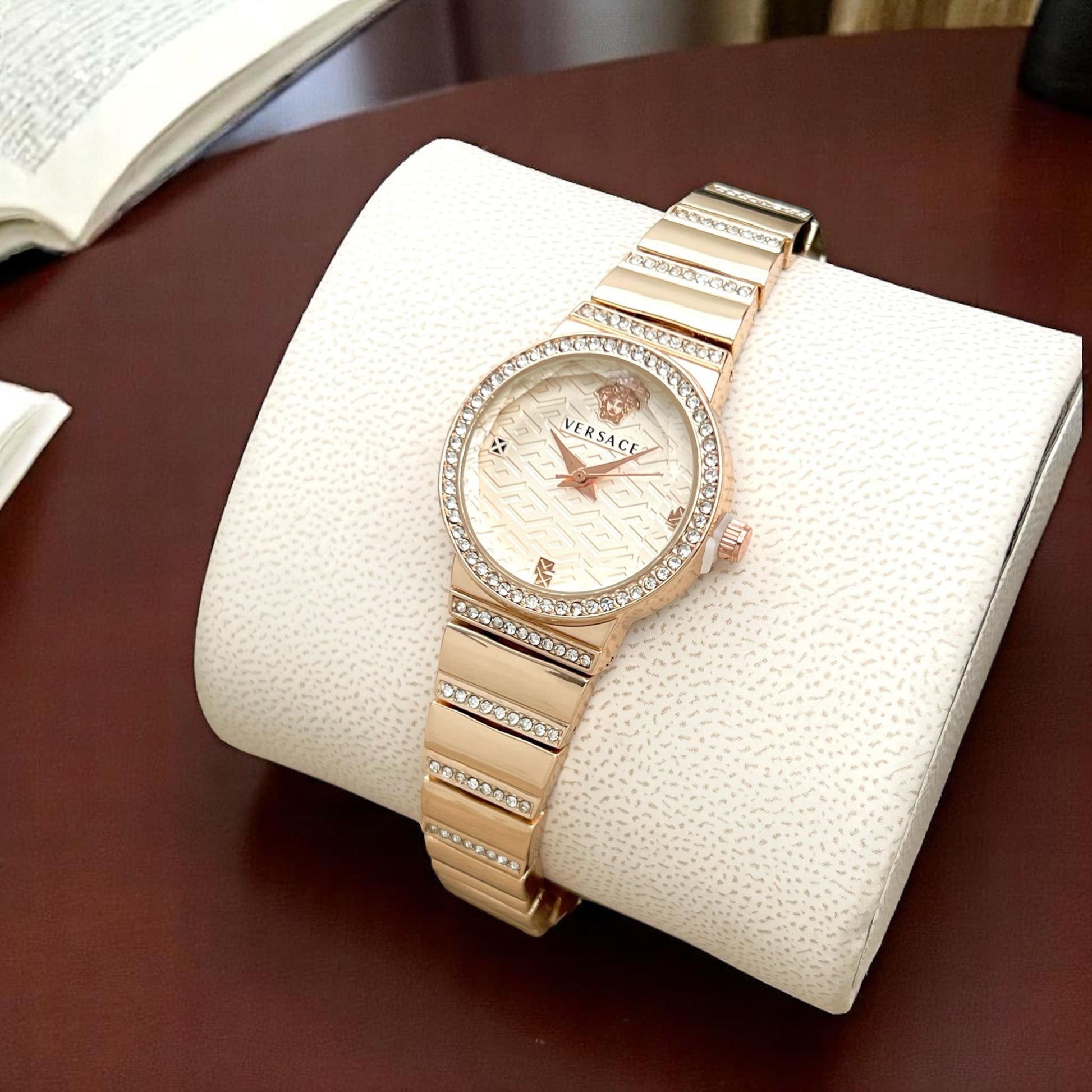 versace Ladies watch Premium quality maurya watch