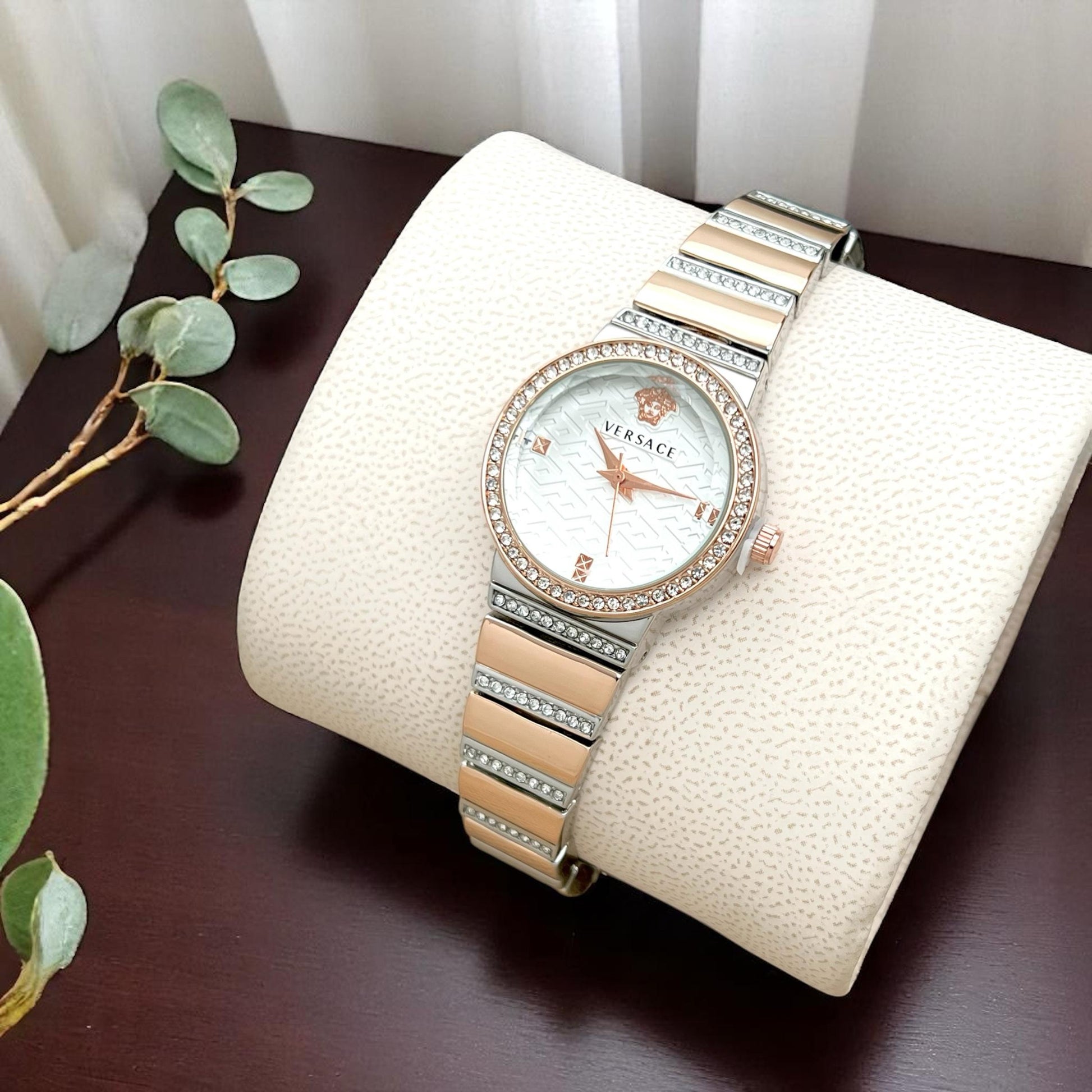 versace Ladies watch Premium quality maurya watch