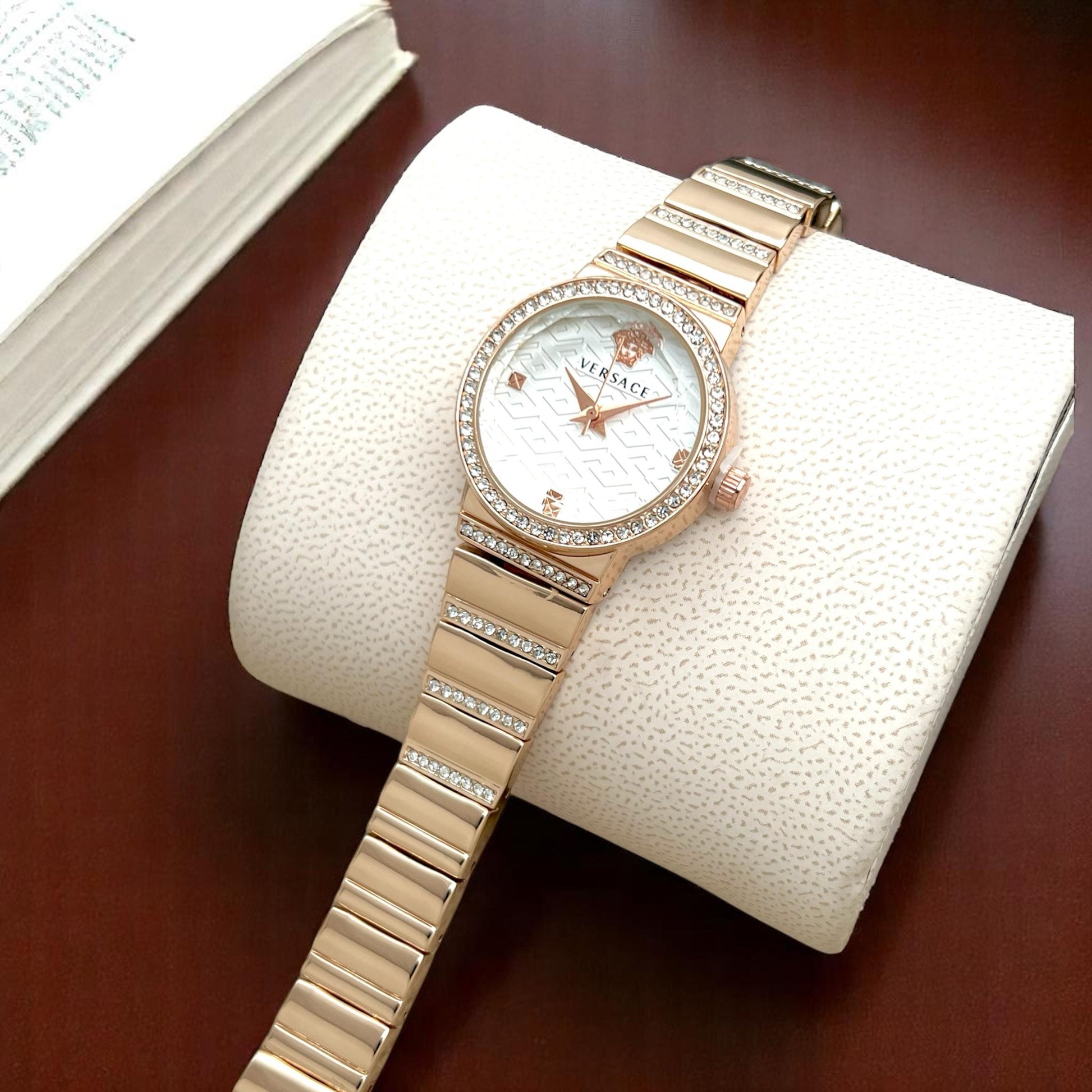 versace Ladies watch Premium quality maurya watch