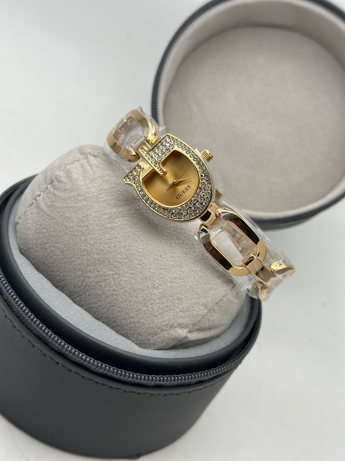 Guess ladies watch maurya watch