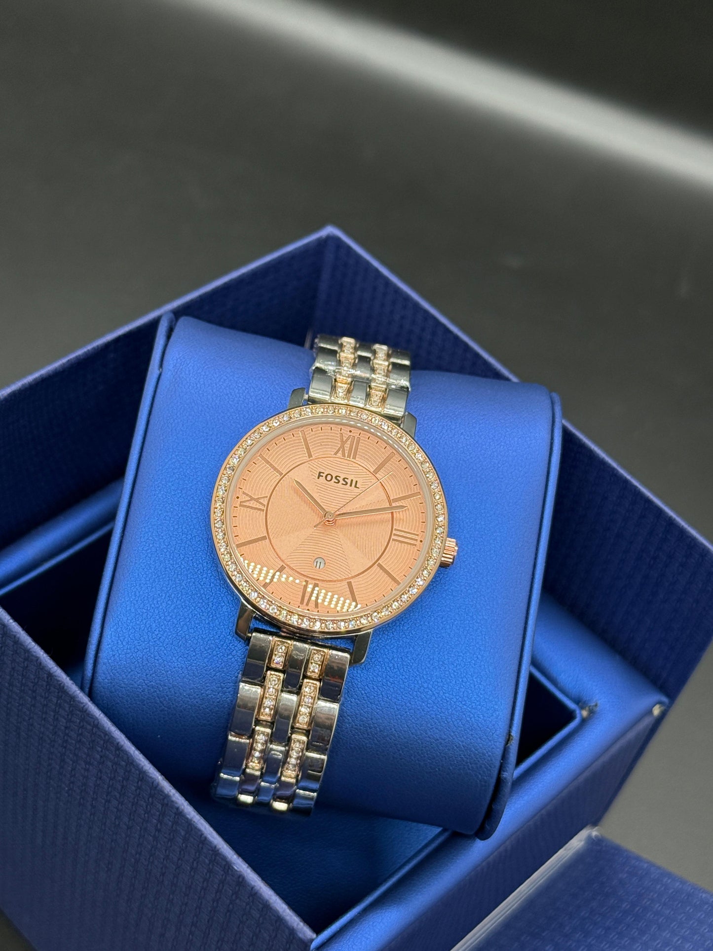 Fossil ES3546 is a Jacqueline Silver stainless steel ladies' watch